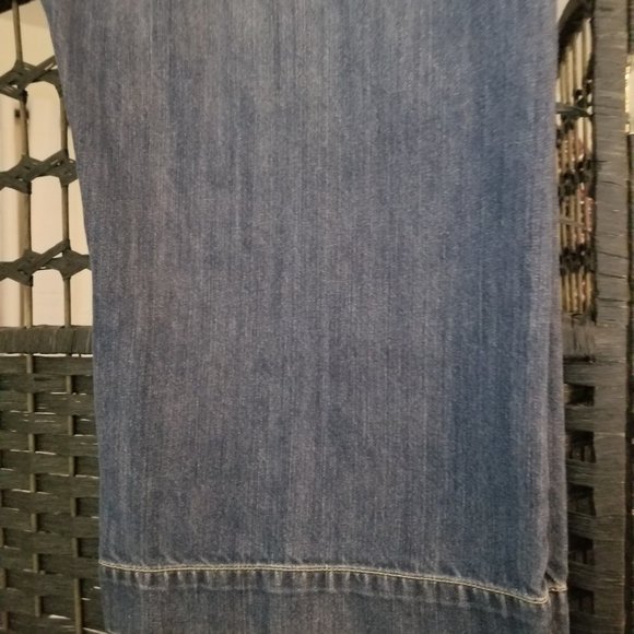 2 PAIR DEAL - GAP & LEVI'S SIZE 8 - Picture 2 of 11